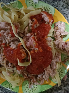 Una foto de Tallarines con carne picada