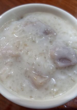 Hình của món Chè khoai môn cốt dừa.