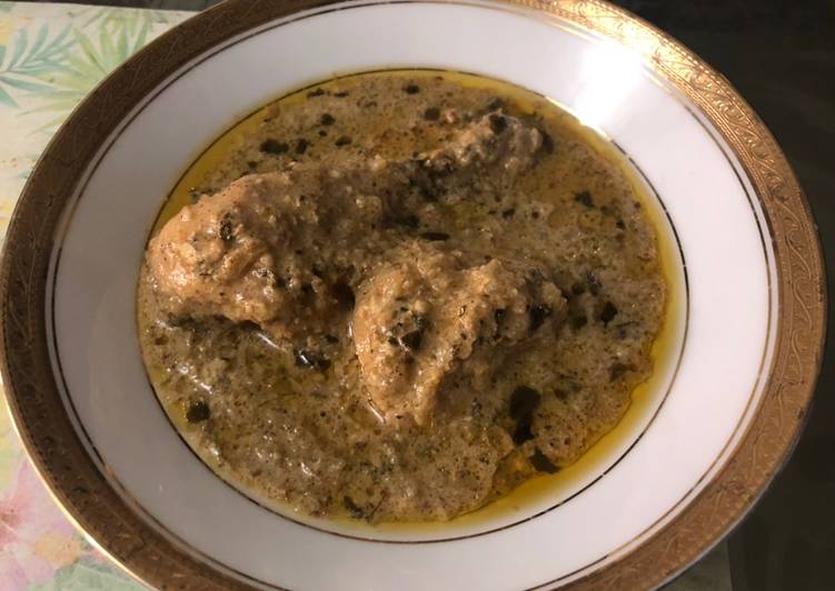 Get Inspiration of Dahi wala Kukkad Chicken in yoghurt curry base