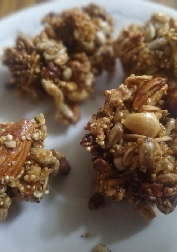 Una foto de Granola energy balls