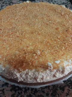 Una foto de Tarta de turrón con queso mascarpone