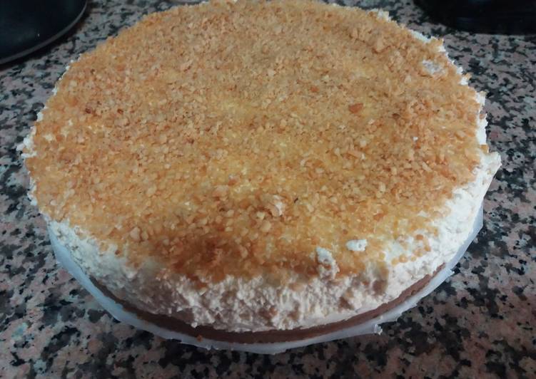 Tarta de turrón con queso mascarpone