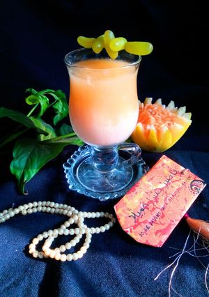 A picture of MuskMelon layered milkshake.