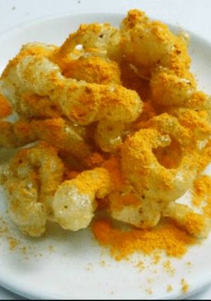 Hình của món Da heo chiên giòn lắc phomai.