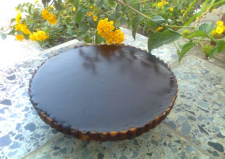 Recipe of Super Quick Homemade Chocolate Glazed Chocolate Tart