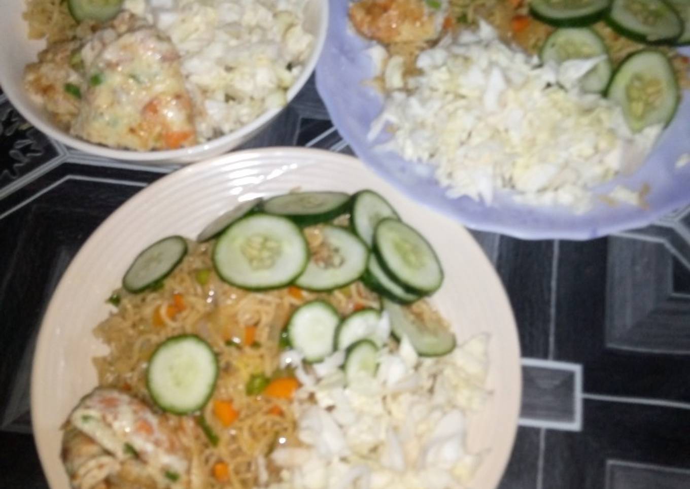 Noodles with egg