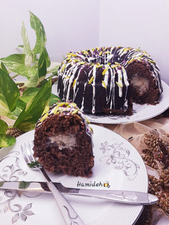 عکسی از دستور کیک سوپرایز نارگیلی😍