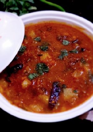 भंडारे वाली आलू सब्जी(Bhandare wali aloo ki sabzi recipe in Hindi) रेसिपी मुख्य फोटो