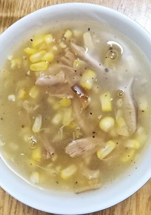 Hình của món Súp gà ngô nấm.