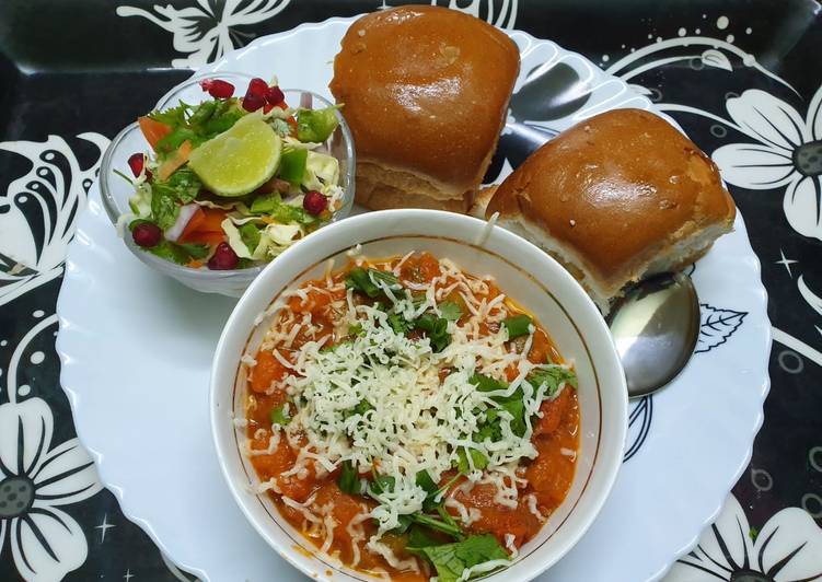 Easiest Way to Prepare Ultimate Cheese Pav Bhaji