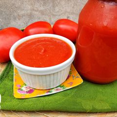 A picture of Tomato Puree 🍅❤.