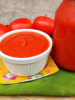 A picture of Tomato Puree 🍅❤.