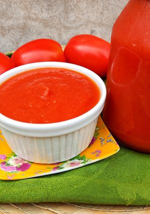A picture of Tomato Puree 🍅❤.