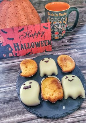 Pumpkin spice madeleine szellemek recept fotója