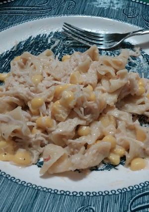 A picture of Crockpot Chicken N Noodles.