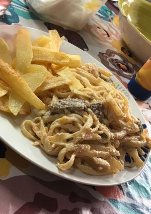 Una foto de Fideos con salsa blanca 😍