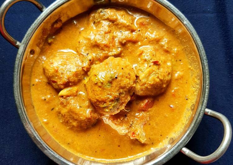 Recipe of Super Quick Homemade Paruppu Urundai Kulzhambu/ Dal kofta curry