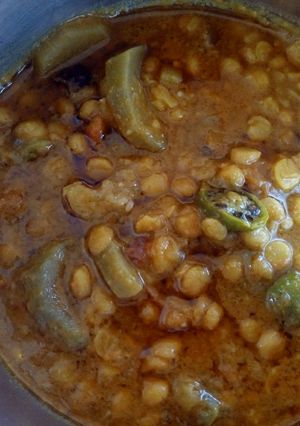 A picture of Chana Daal Lauki.