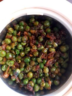 பச்சை பட்டாணி பொரியல் செய்முறை முக்கிய புகைப்படம்