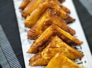 Una foto de Briwât -hojaldres de queso-
