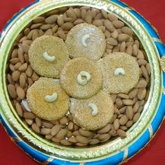 A picture of Til Chikki.