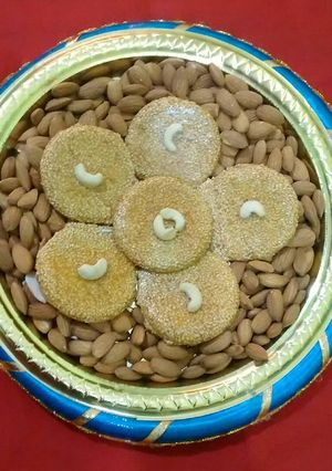 A picture of Til Chikki.