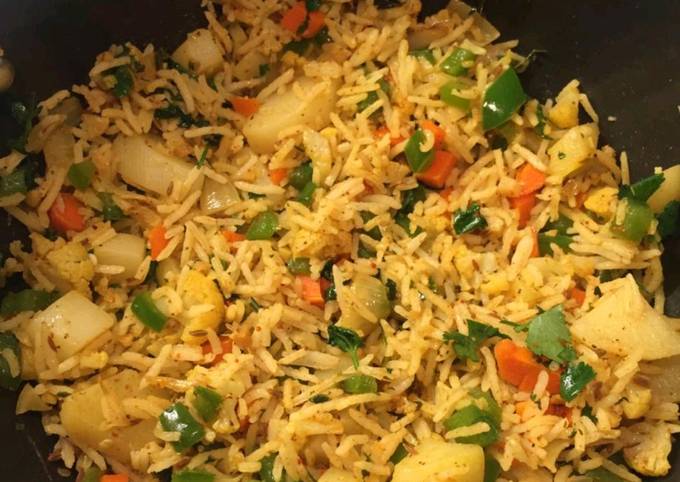 Veg Tawa Pulao Recipe by Dr.Madhumita Mishra - Cookpad