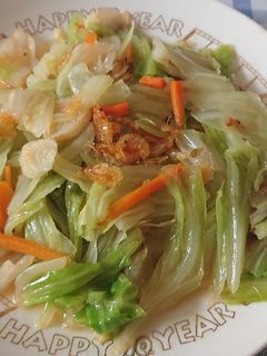 櫻花蝦炒高麗菜 的食譜成品照片
