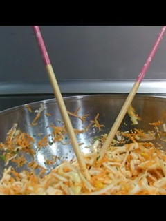 Una foto de Ensalada toques chinos para dietas de adelgazamiento