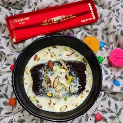 A picture of Choco Brownie with Rabdi.