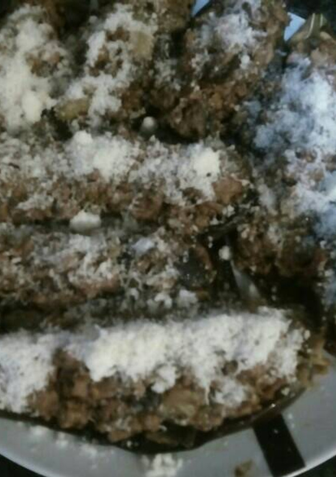 Una foto de Berenjenas rellenas de carne a la pimienta
