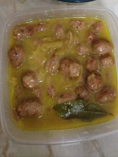 Una foto de Salchichas con vino