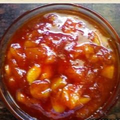 A picture of Mango chutney.