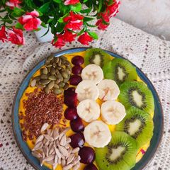 A picture of Mango Oats Smoothie Bowl.