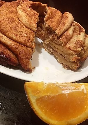 A picture of Folar de Olhão (Portuguese orange-cinnamon cake).