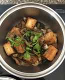 Đậu hủ nấm rơm kho cải chua (món chay)