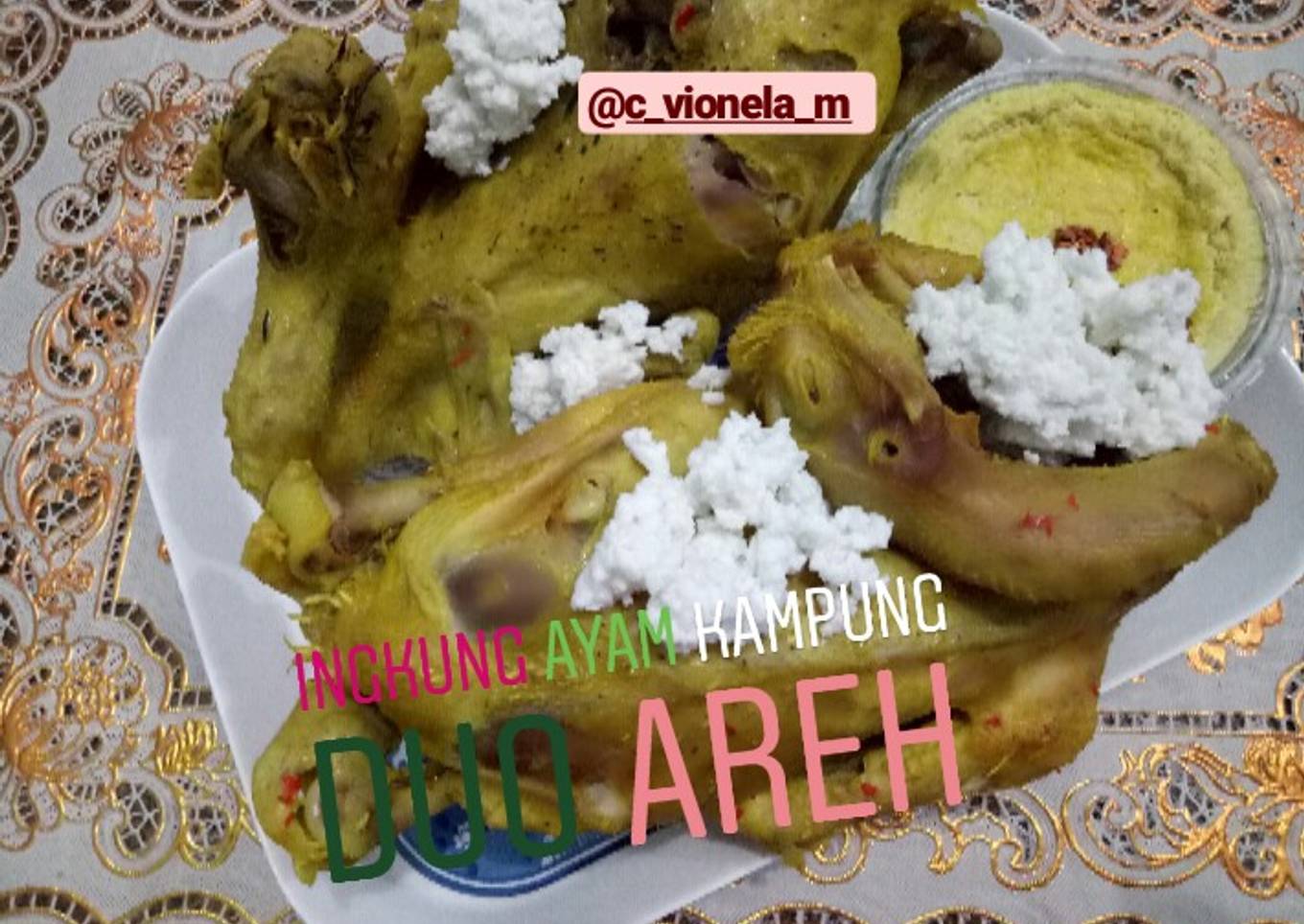 Ingkung ayam kampung duo areh
