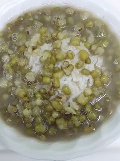 รูปของ ถั่วเขียวต้มน้ำตาลใส่ข้าวเหนียว