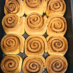 A picture of Cinnamon rolls #weeklyjikonichallenge.