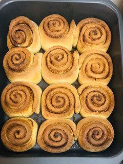 A picture of Cinnamon rolls #weeklyjikonichallenge.