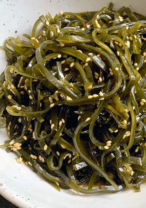 A picture of Kombu (Kelp) Salad.