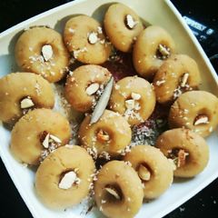 A picture of Kunde ke paide.