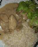 Pollo en crema de hongos