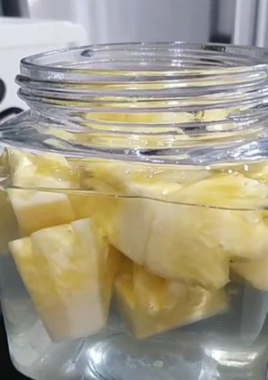 Foto resep Homemade Cuka Nanas #2bahan #pineapplevinegar