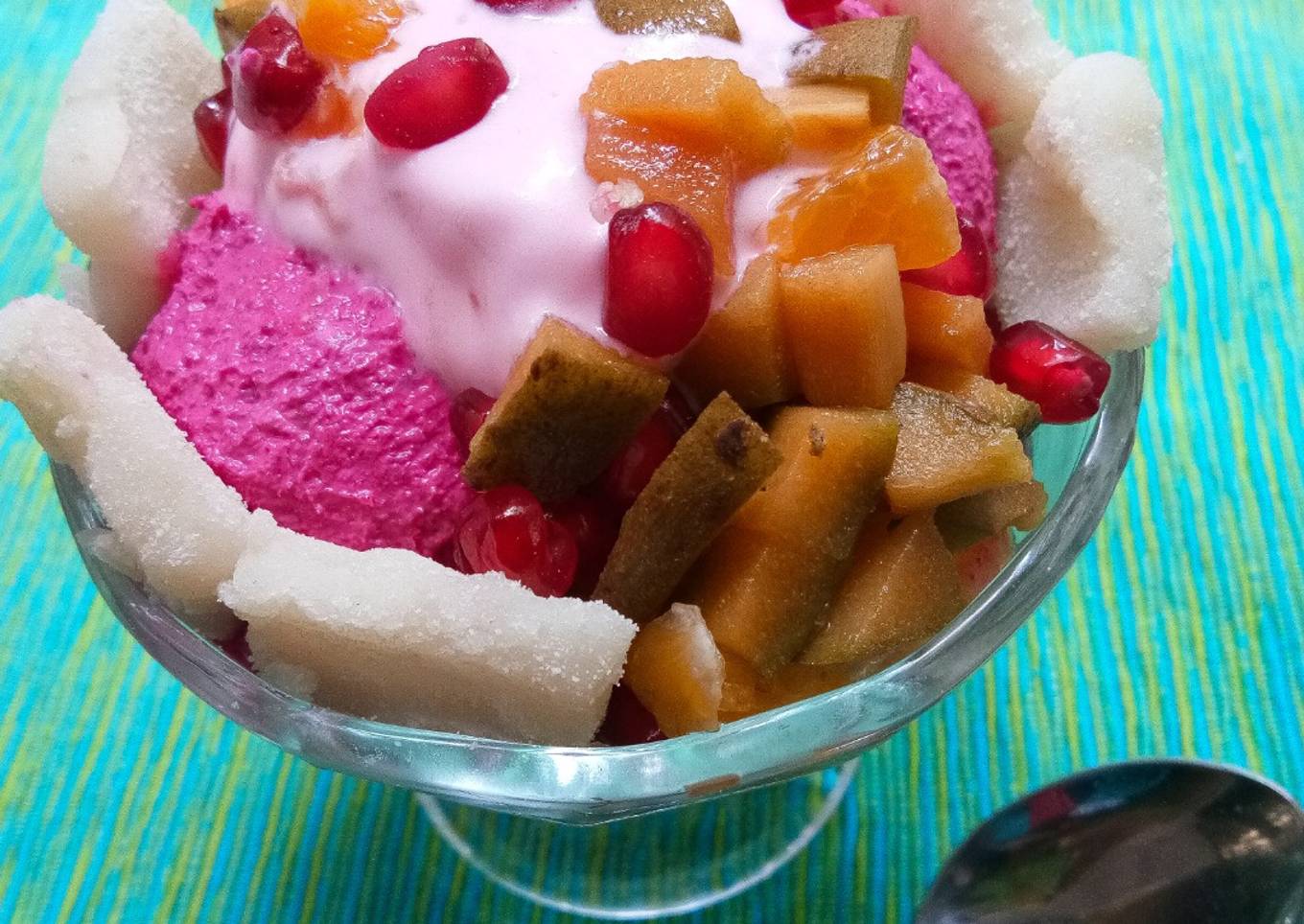 Patbingsu with frozen beetroot yogurt