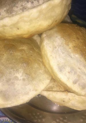 A picture of Bhatura.