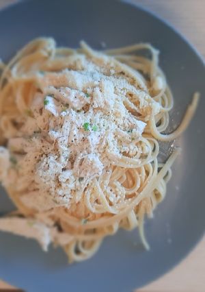Una foto de Pasta con pollo