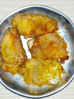 कुरकुरीत फिश फ्राय (fish fry recipe in marathi) रेसिपी चे मुख्य फोटो