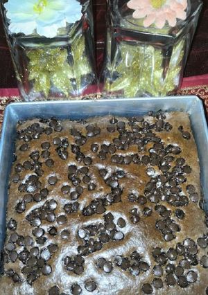 A picture of Whole wheat banana choco chip cake.