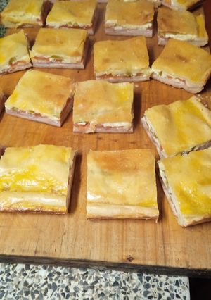 Una foto de Pastel chivito uruguayo